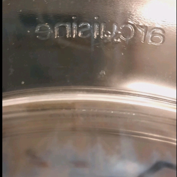 White and Blue Modern Cookware Set for a Contemporary Kitchen - Picture 5 of 7